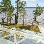 Riemurahi By Interhome Pertunmaa